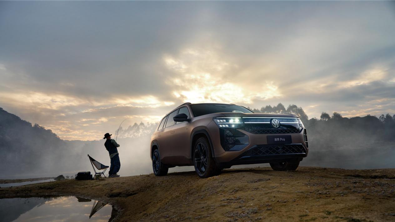 途昂 Pro推出了 5 款全新车色，搭配 5 种风格各异的内饰配色