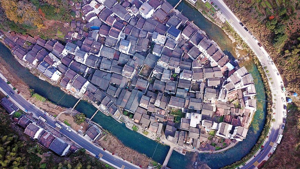 "真心喜欢你的男人，朋友圈一定藏着这2个痕迹"