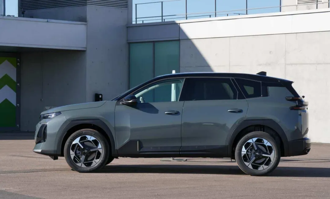 个性家用车，雪铁龙全新C5 AIRCROSS