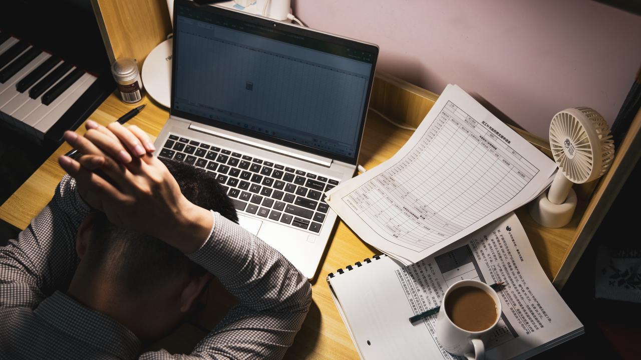 从用命换钱到用认知赚钱：我的财富觉醒历程