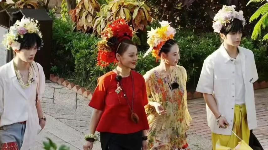 何赛飞的反向催生，治好了我的生育焦虑