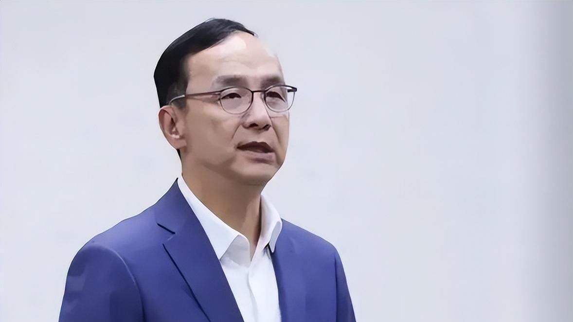 解放军进入台24海里，赖清德强硬回应，蓝白两党反对大陆军演