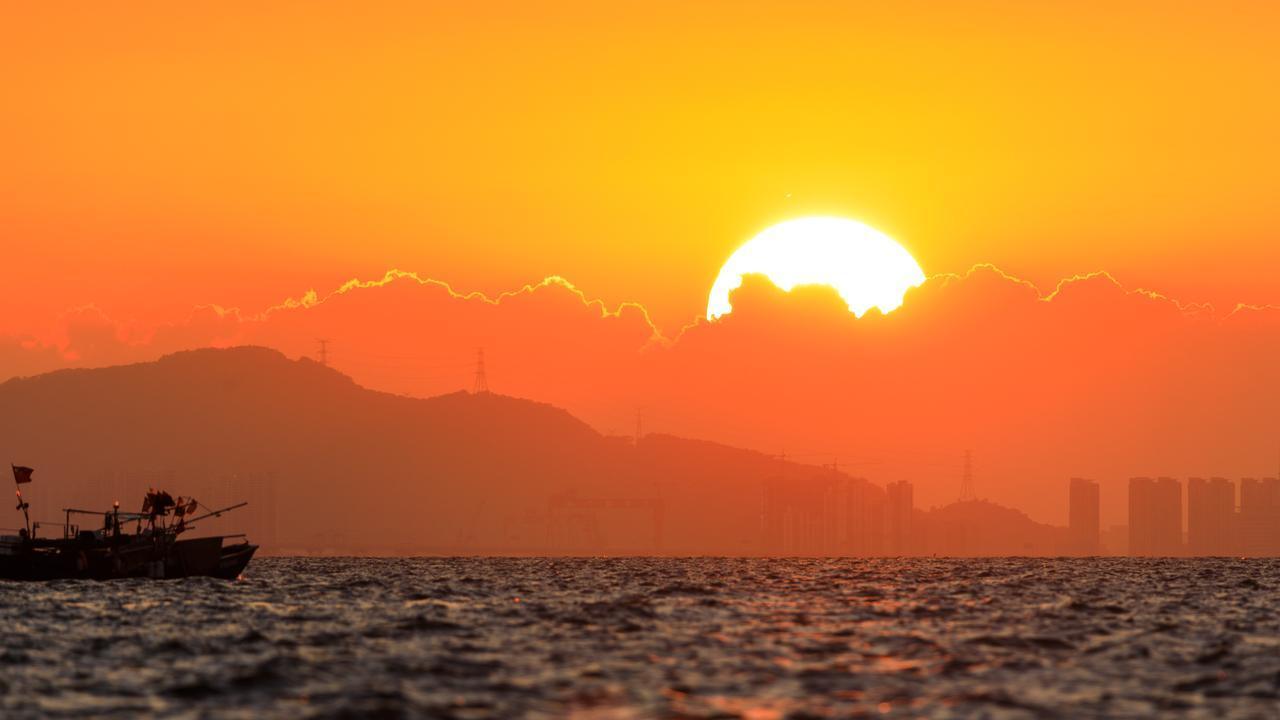 同事是人是鬼，吃顿饭就知道了
