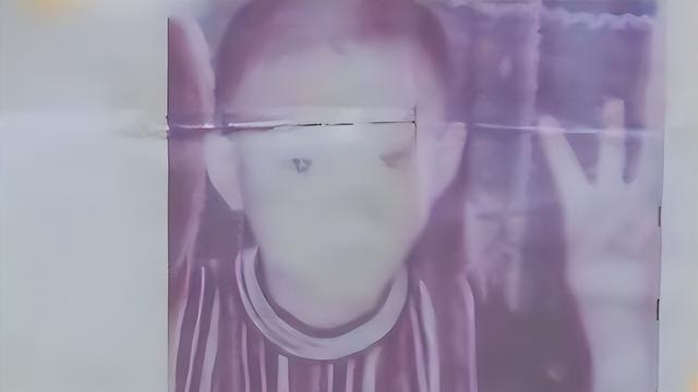 7岁儿子南京街头走失，父母苦寻5年找到时，儿子已经是美国人