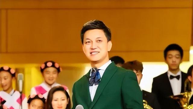 内娱“男版李湘”火了：以为是过气主持人，结果是千万富翁