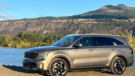 现代集团推出全新混动系统，2.5T搭配双电机，能否挑战日系混动霸主地位