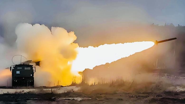 俄四百架无人机深夜突袭，乌克兰全境重返黑暗时代