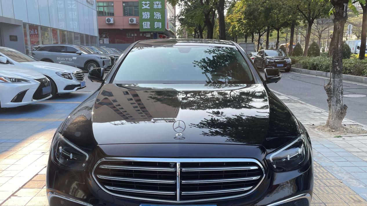 33万出头的2021款奔驰E级，一手准新车，适合家用代步！