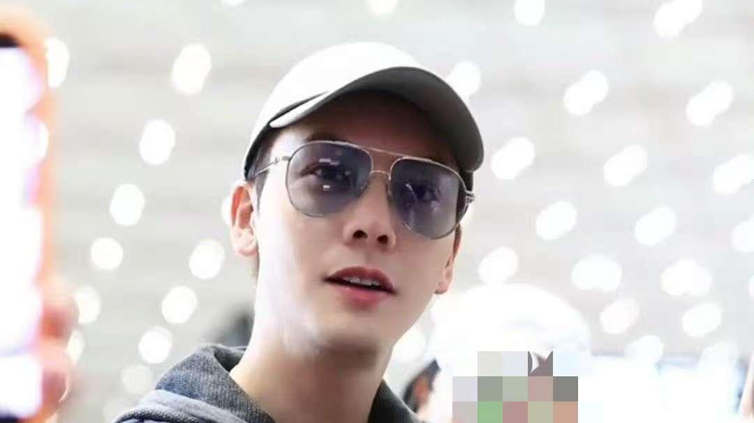 陈伟霆自封“老钱风代表”赴意大利，网友：这波凡尔赛我服！