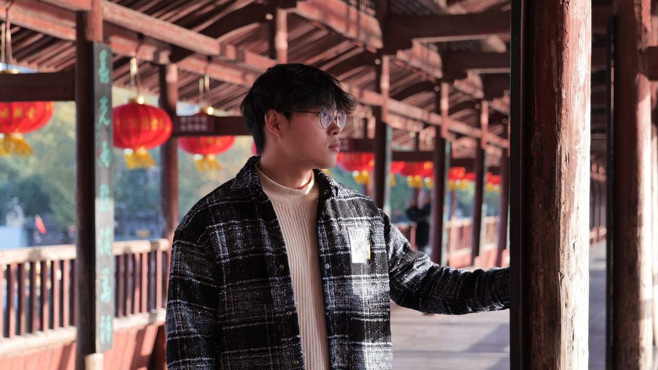 00后的他为家乡武义写了100首诗