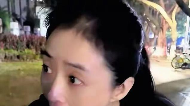 蒋欣与生蚝的深夜邂逅