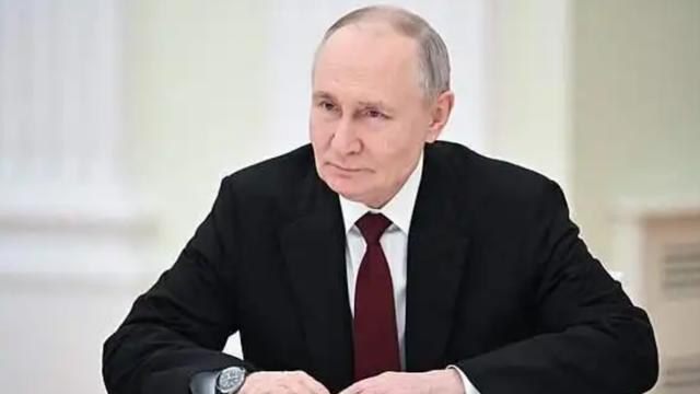 基辛格曾预言：中美开战、普京下场；日本成反华战场，台湾阵亡