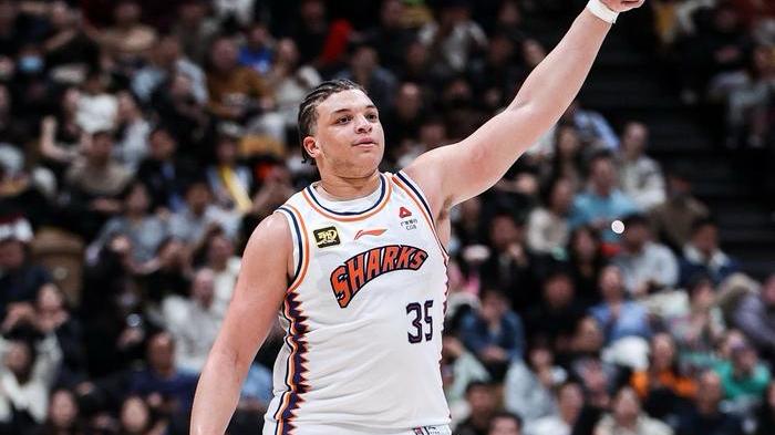 中国男篮最新归化人选，曾经的NBA弃子成CBA超级巨星！