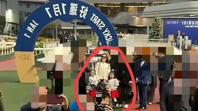 郭富城陪妻女过元旦，一人抱俩娃男友力爆棚，方媛气质好绝