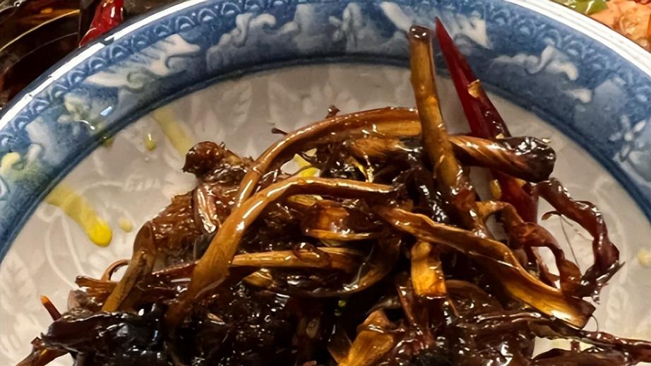 昆明十大必吃美食，尤其第一种，不吃等于白来！