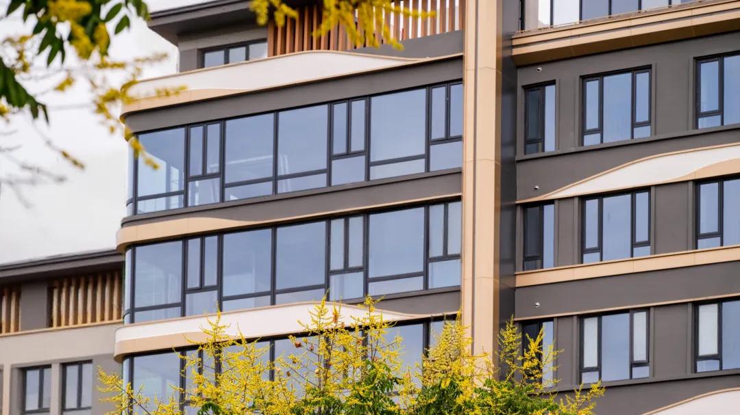 琥珀荃湖：醇熟配套，即刻兑现的“好房子”进阶生活