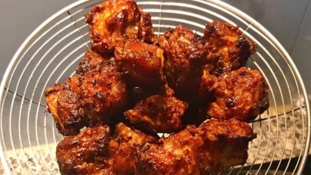 排骨不要再炖汤喝了，腐乳炸排骨，外酥肉嫩，家人都爱吃！