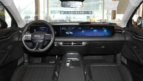 14万多入手合资B级车！蒙迪欧轴距近3米，实力不俗