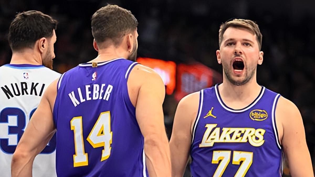 湖人“防守组”上线逆转爵士，东契奇和詹姆斯之间还差一个人