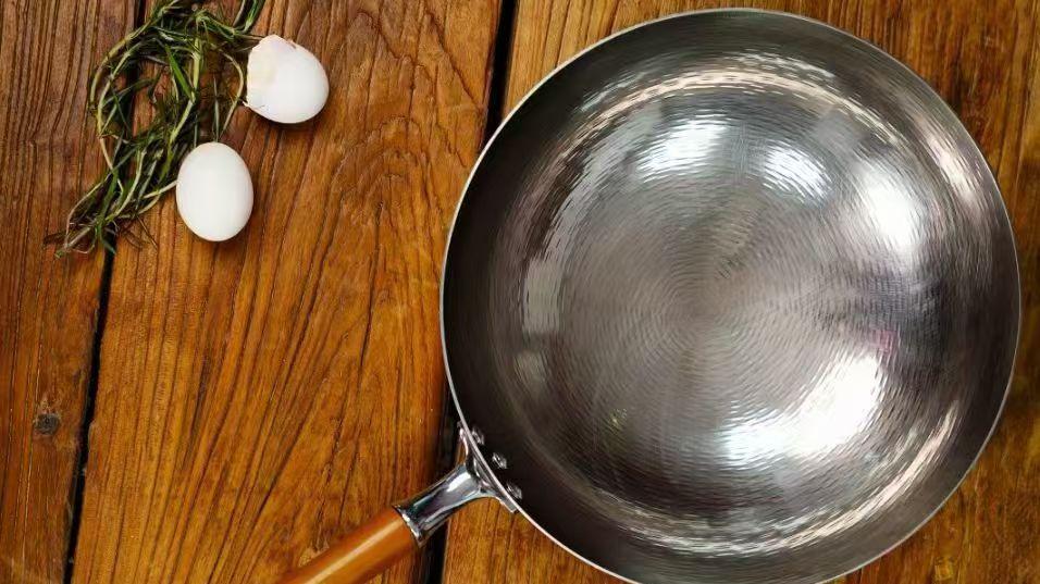 为何匠合锤章丘手工钛锅做饭更鲜香？这几个核心优势藏不住！