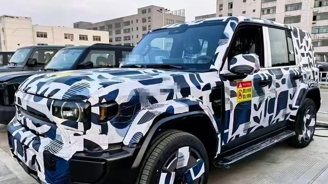 年内能上市不？奇瑞iCAR V27大批量外运至吐鲁番高温测试