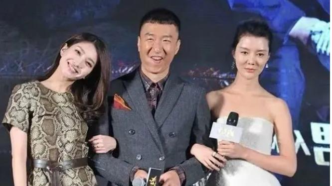 车晓真自信！顶着大肉鼻和天然女神江疏影合影，科技脸与原装脸的差距一目了然