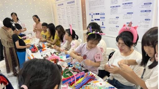 六一节，“星儿”参加特别的游园会，让科技助力孩子打破沟通壁垒