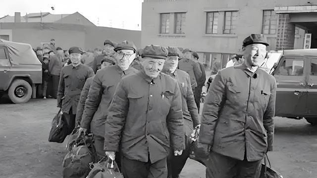 孟良崮之围并非死局，有一人能救出张灵甫，只是战前被远远踢开