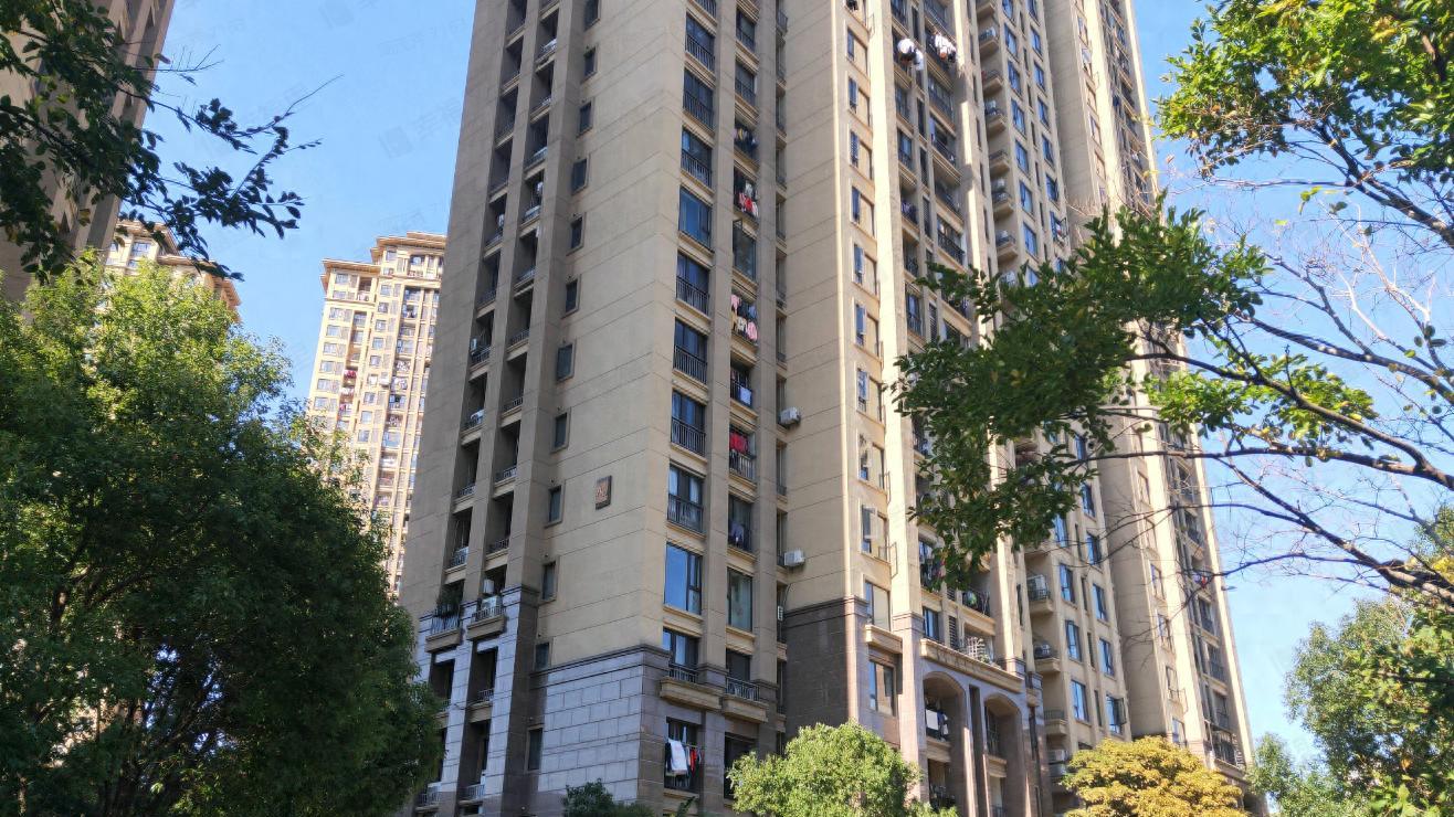 说白了，我不想房价继续跌下去，金辉淮安泊宫成交分析