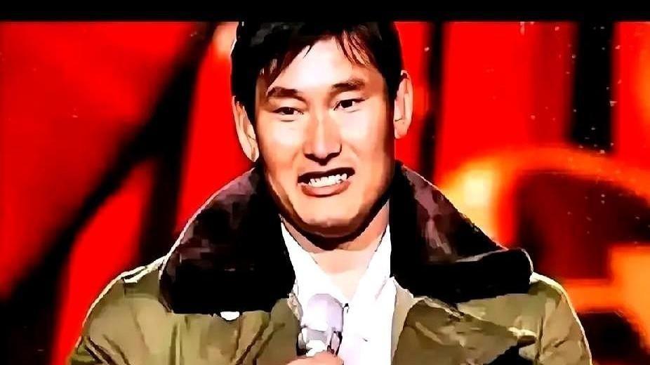 大衣哥朱之文收入高生活简朴



大衣哥朱之文，一个身价千万的农民歌手，他的故事