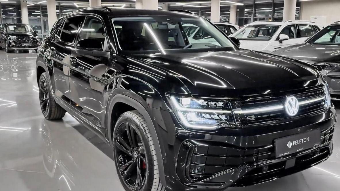 海外27万起售！配2.5T V6+四驱+黑武士涂装，2025款大众途昂X亮相