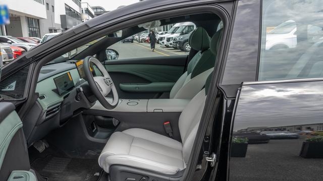 12万左右的大型轿车，续航635km，还配全栈智行，这车可以看