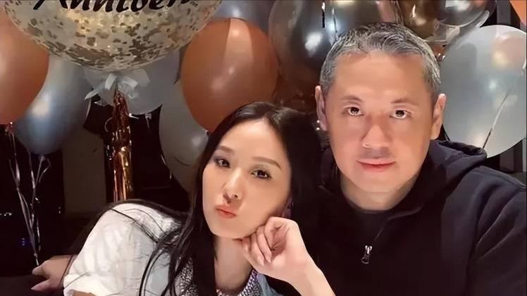 豪门千金嫁入商界豪门，父亲风流破产却婚姻美满，她如何做到？