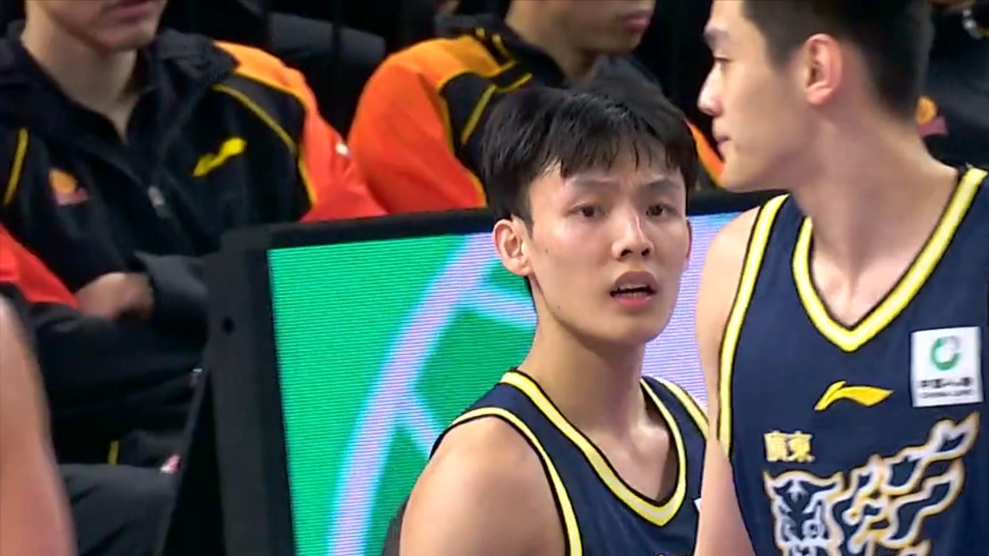 徐杰25+11遗憾失利，新援27分7失误，张宁19分拒绝逆转