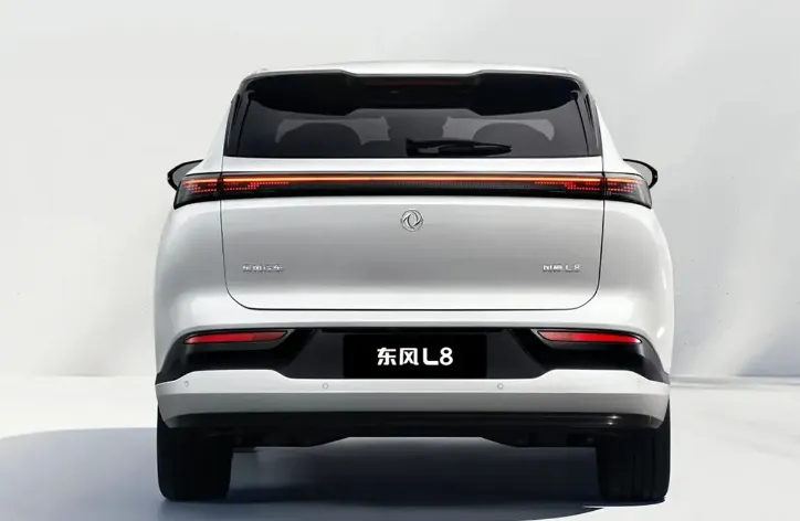 风神L8挑战理想L8，价格差20万值不值？