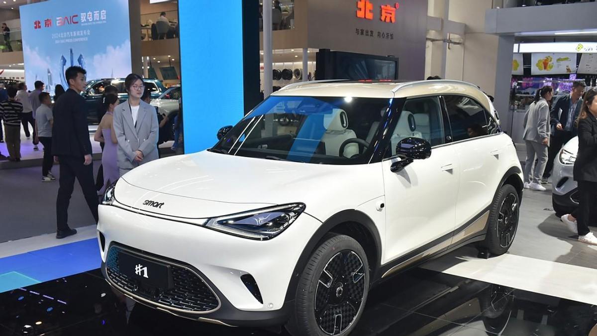 smart精灵#1：童话中的小精灵，现身街头