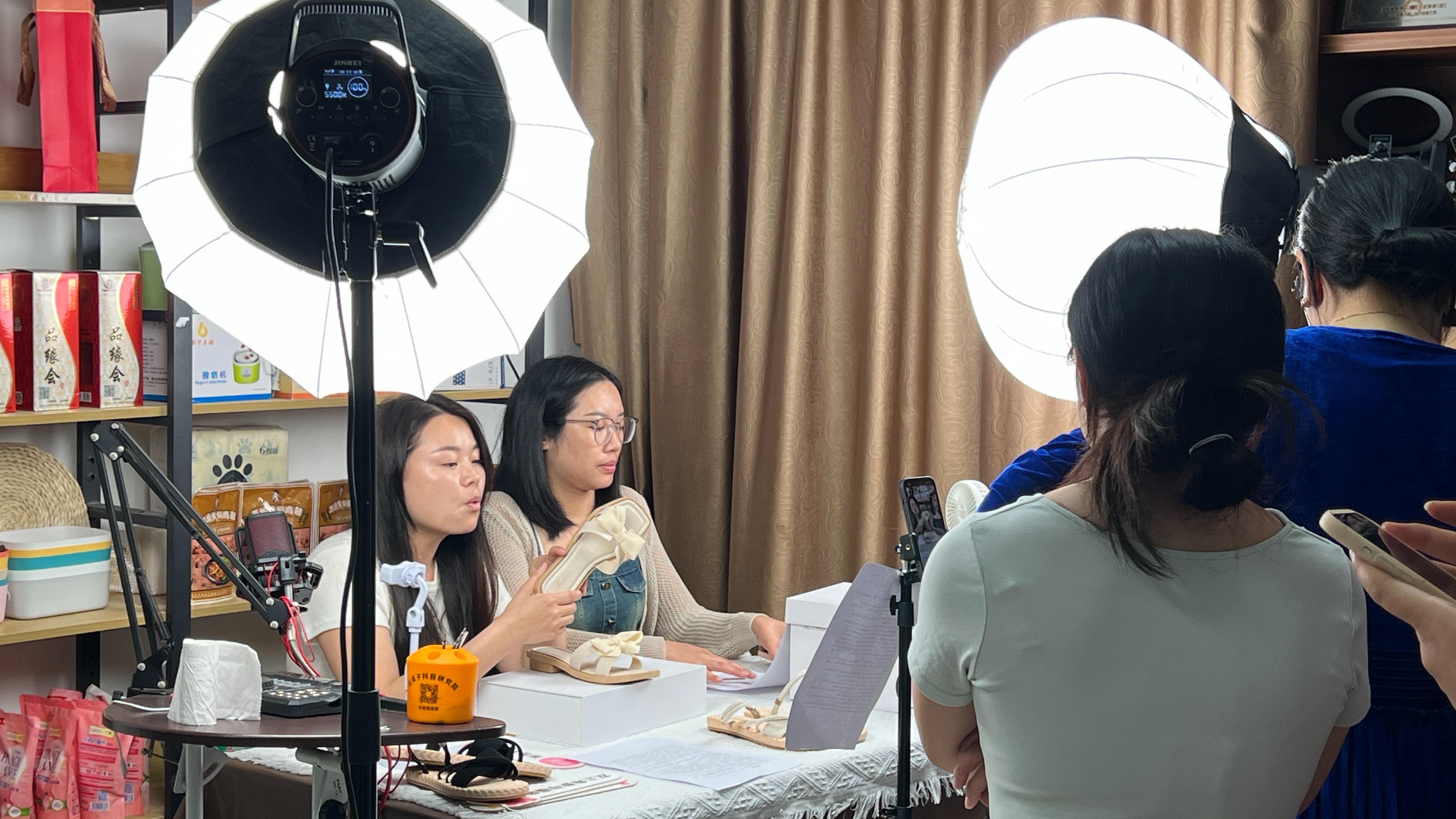 失业、转行学什么技能快速就业