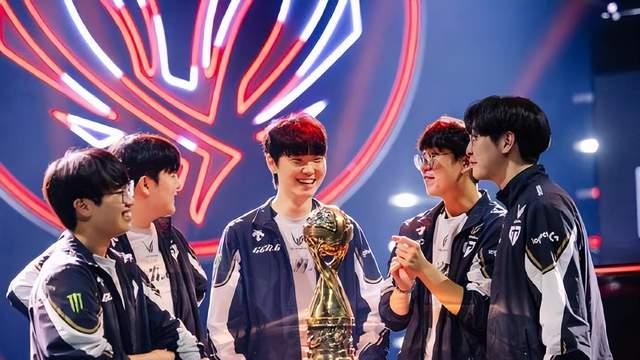 S15瑞士轮后半程，TES运气太差遇大魔王GEN，全华班CFO力争出线！