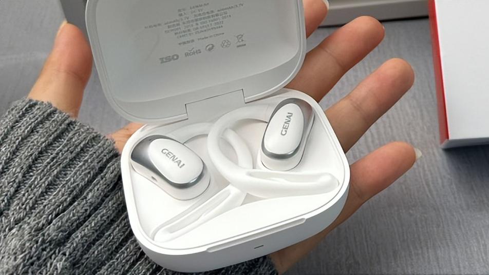 不花千元也能入手优质的开放式耳机？热门品牌千元以下的好货推荐，闭眼冲不亏