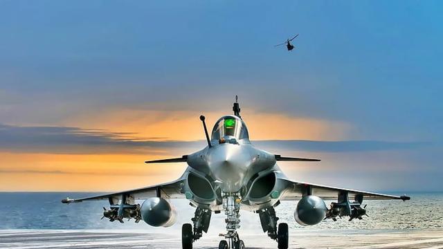 26架阵风马上到，印航母不许中国出岛链？中巴联手反将一军