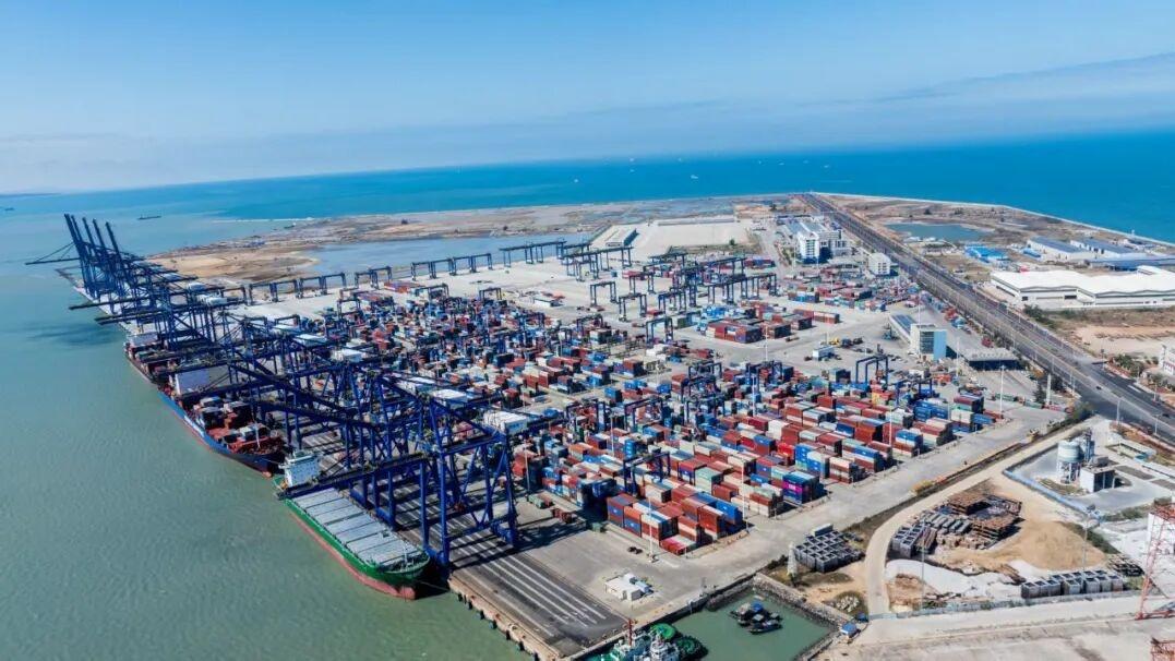 海南封关第五天 新加坡樟宜港空了11%的集装箱。