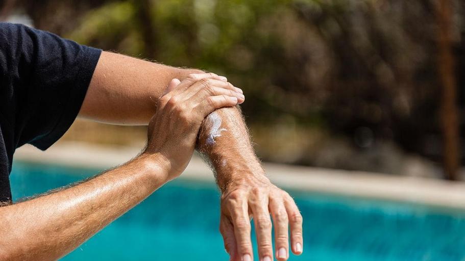 防暑降温：警惕热射病风险