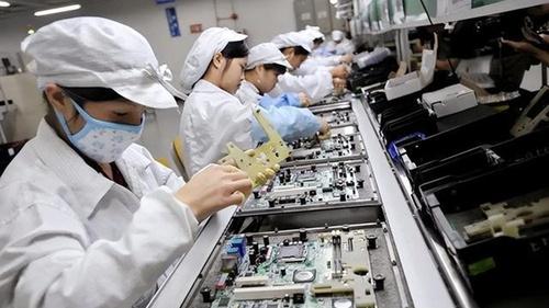 90%靠进口！国产电车的软肋，一旦断供华为智驾就是底气