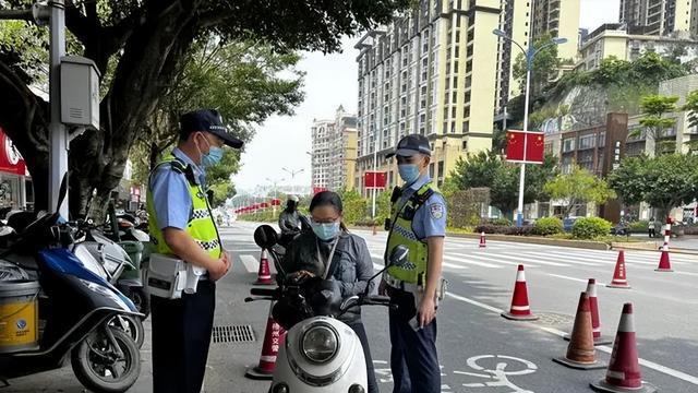6月1日起，电动车、三、四轮车上路迎“5必查”，违者最高罚2000