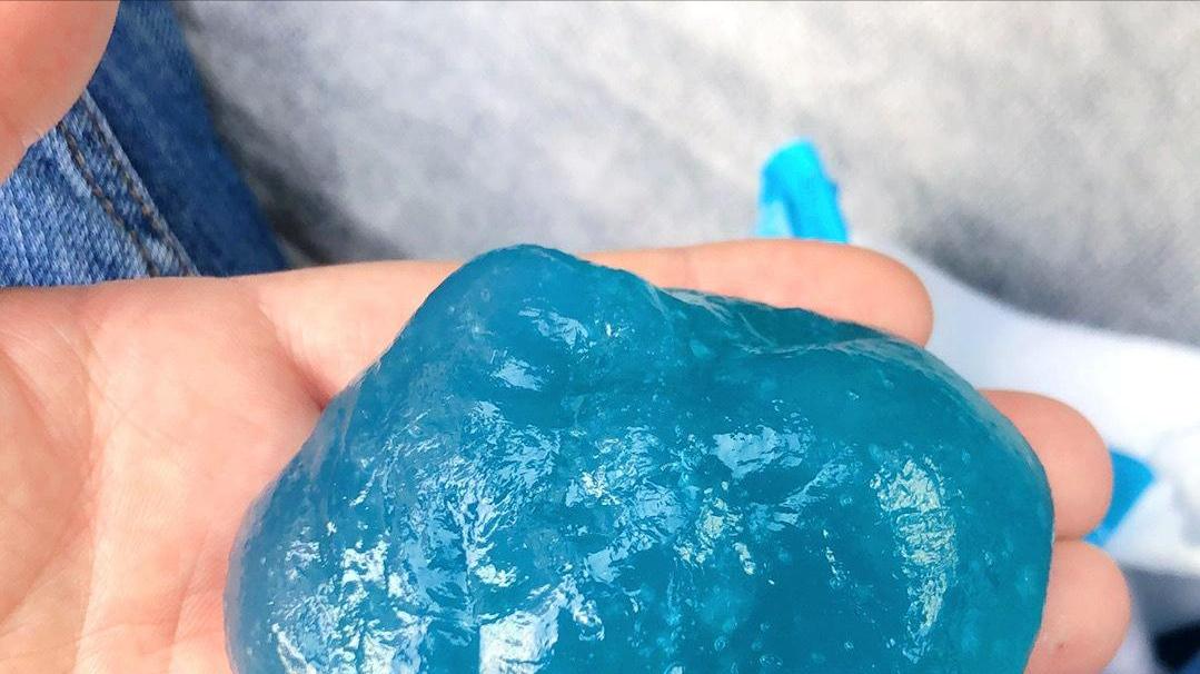 校门口5元1盒的“解压玩具”正在伤害孩子，央视曝光：毒性物质超标8倍