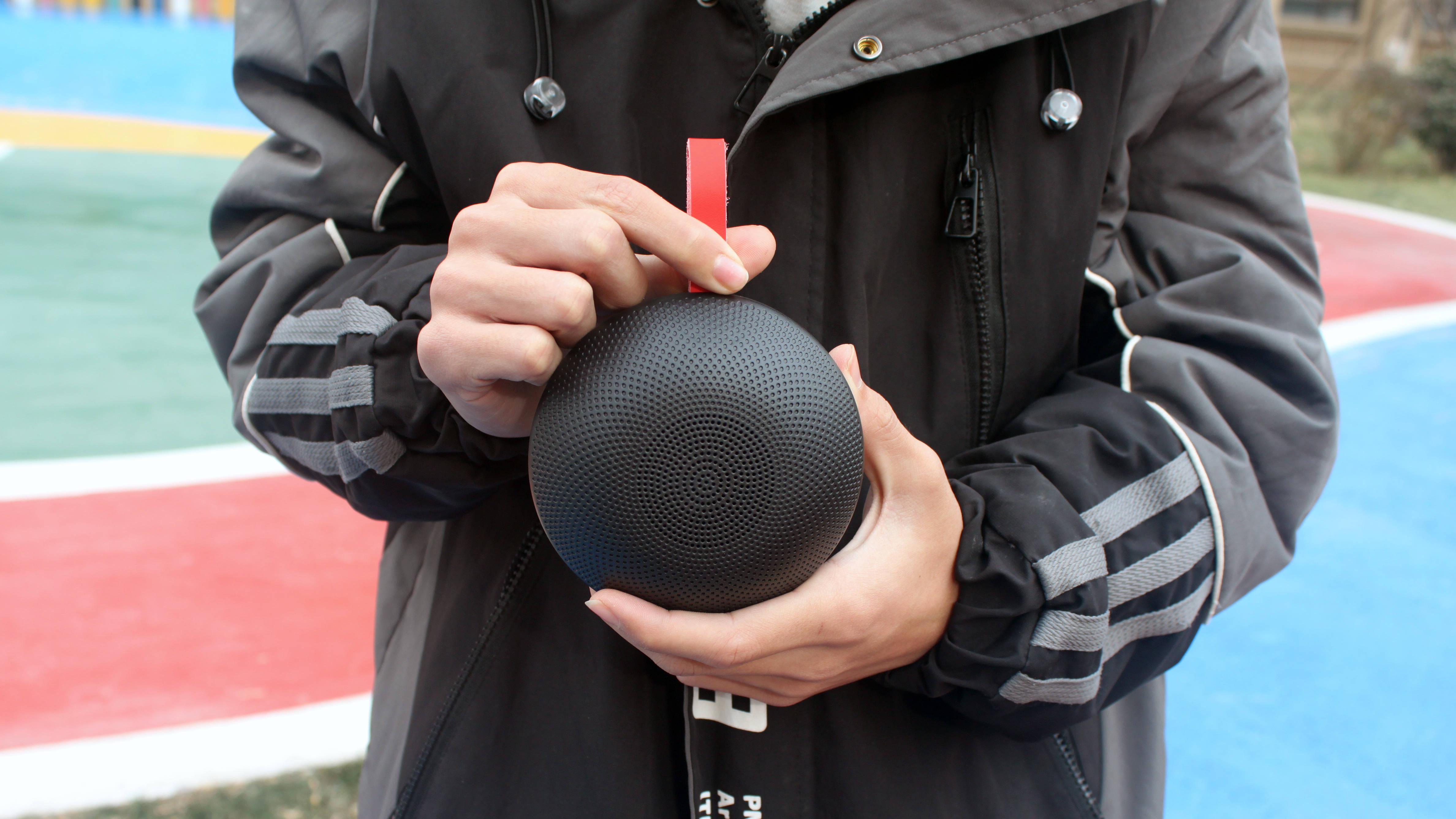 西圣户外蓝牙音箱：让户外运动也能有音乐的陪伴