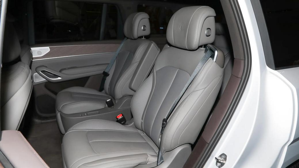 38.98万元起售，腾势N9 DM外观自带王者风范，就问问界M9慌不慌？