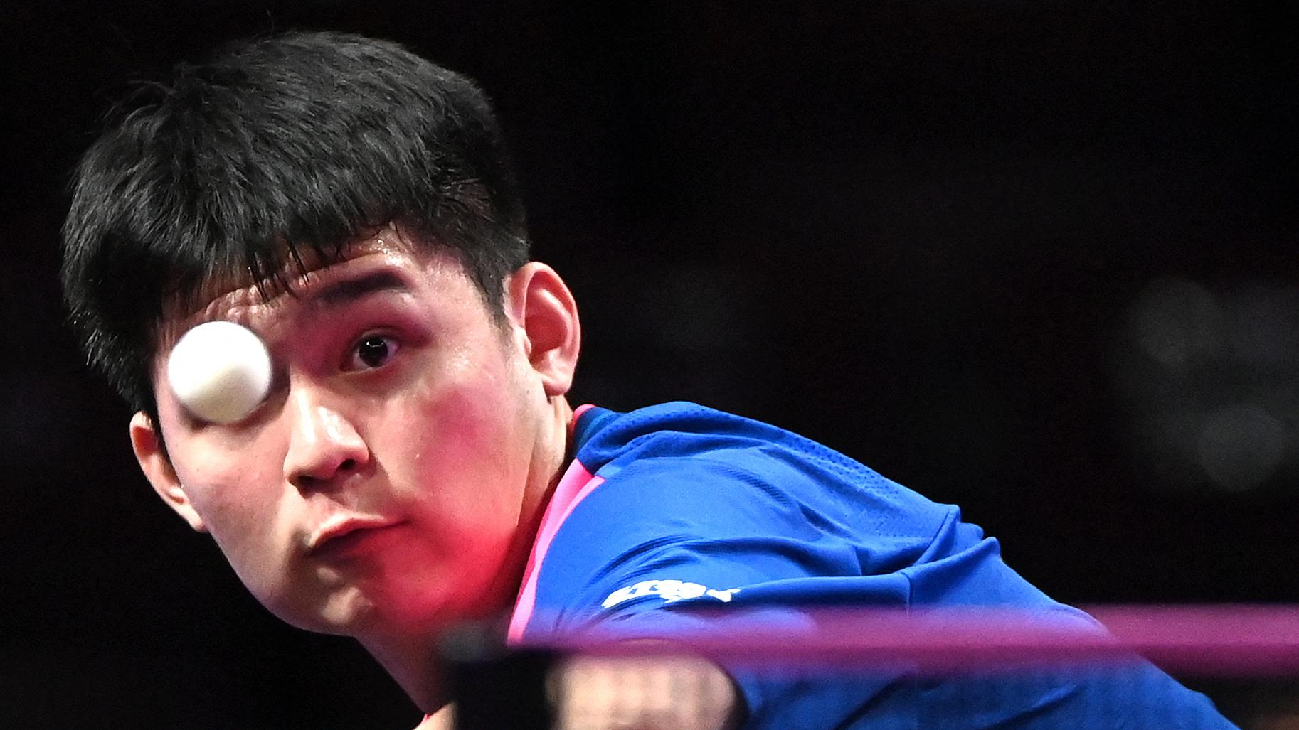 8-1横扫日本！19岁小将吻国旗破防，莎头组合杀疯了