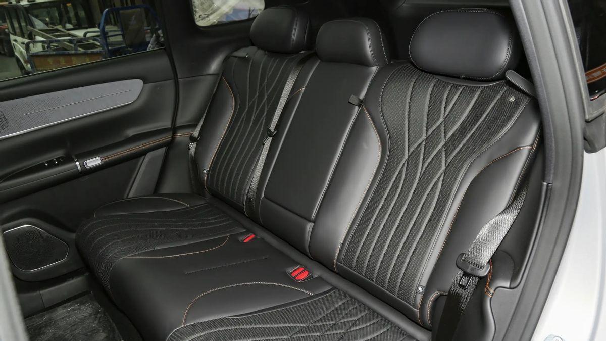 启源Q07开启预售！13.98万起，智驾解放双手+全家舒适空间