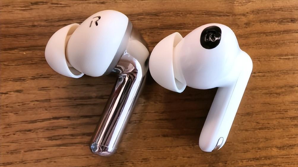 差旅被噪音折磨到没法休息？耳机没选对，热门品牌降噪耳机静音、续航、通话全拿捏